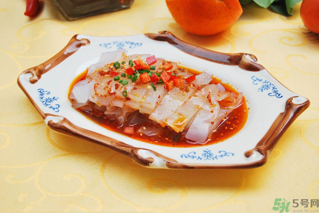 豆瓣醬的做法？豆瓣醬和黃豆醬的區(qū)別？
