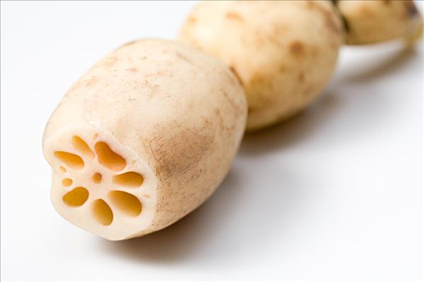 蓮藕里面發(fā)黑能吃嗎？蓮藕發(fā)黑了還能吃嗎？