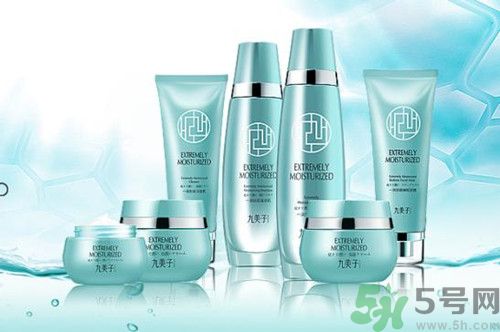 中學(xué)生可以用化妝品嗎？中學(xué)生用化妝品好嗎？