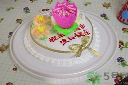 音樂(lè)蠟燭突然爆炸 音樂(lè)蠟燭會(huì)爆炸嗎？