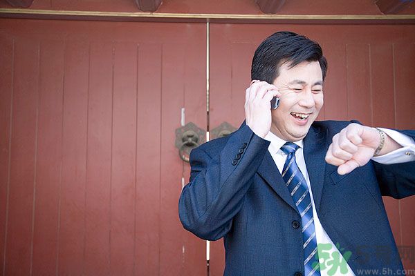 為什么中年人容易出軌？中年人出軌是什么原因？