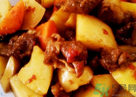 牛肉可以和土豆一起吃嗎?牛肉能和土豆同吃嗎? 牛肉可以和土豆一起吃嗎?牛肉能和土豆同吃嗎?