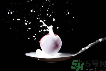燒水壺可以煮牛奶嗎？燒水壺煮的牛奶可以喝嗎？