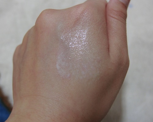 美寶蓮夢(mèng)幻奇跡控油透潤(rùn)持妝乳怎么樣？好用嗎？