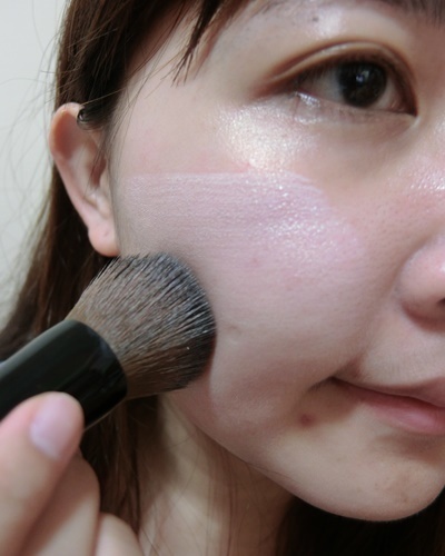 美寶蓮夢(mèng)幻奇跡控油透潤(rùn)持妝乳怎么樣？好用嗎？