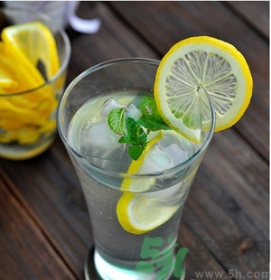 女生可以喝什么茶排毒養(yǎng)顏？女生喝什么茶可以美容？