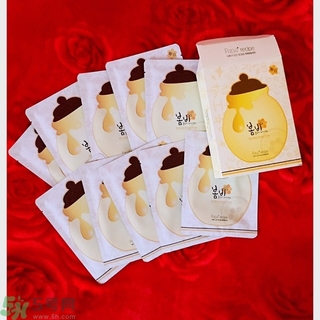 春雨黑面膜能天天用嗎？春雨黑蜂蜜面膜掉色精華液是黑色嗎？