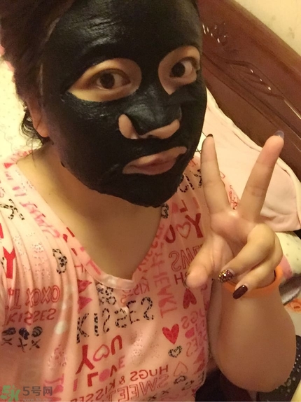 歐尚坊黑面膜怎么樣？歐尚坊黑蒜竹炭蠶絲面膜好用嗎？