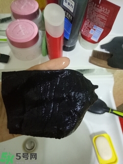 歐尚坊黑面膜怎么樣？歐尚坊黑蒜竹炭蠶絲面膜好用嗎？
