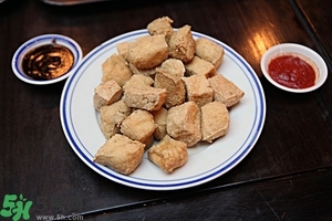 臭豆腐能帶上飛機(jī)嗎？坐飛機(jī)能帶臭豆腐嗎？