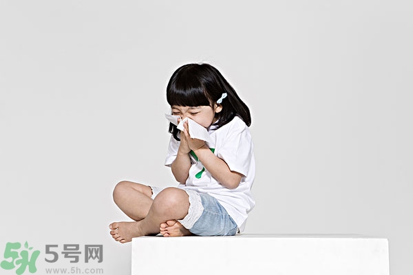 打噴嚏真的是有人在想你嗎？打噴嚏是有人罵你嗎？