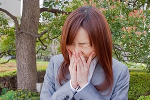 打噴嚏真的是有人在想你嗎？打噴嚏是有人罵你嗎？