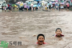 游泳喝到污水了怎么辦？游泳喝到臟水了會怎樣？