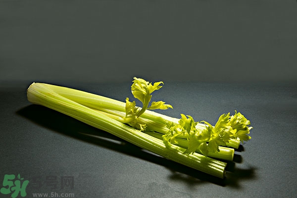 芹菜對(duì)心臟好嗎？吃芹菜對(duì)心臟有什么影響？