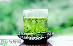 喝蓮子心能減肥嗎？蓮子心泡茶喝能減肥嗎？
