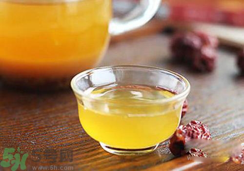 一天喝多少蜂蜜水合適？怎么正確喝蜂蜜水？