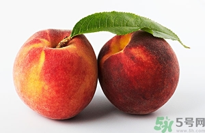 催熟的桃子怎么分辨？催熟的桃子是什么樣的