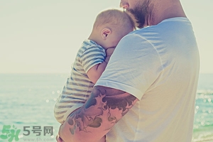 洗紋身要多久才能洗掉？洗紋身后多久能沾水？