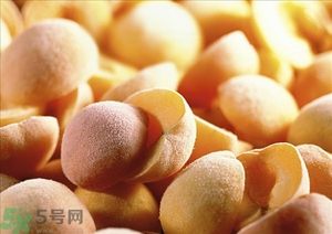懷孕初期能吃水蜜桃嗎？孕早期吃水蜜桃好嗎？哺乳期能吃水蜜桃嗎？