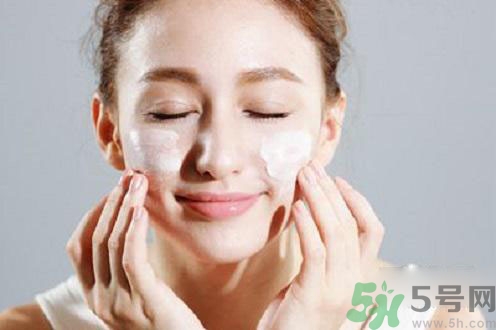 晚上怎么保養(yǎng)皮膚？晚上保養(yǎng)皮膚的方法
