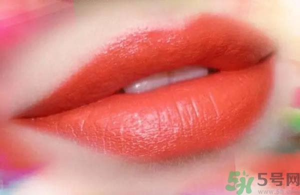 怎么選擇適合自己的口紅顏色？口紅顏色怎么選？