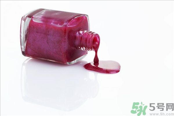 指甲油會(huì)致癌嗎？涂指甲油會(huì)得癌癥嗎？