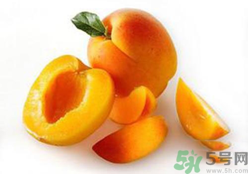 杏子沒(méi)熟可以吃嗎？吃了沒(méi)熟的杏子怎么辦？