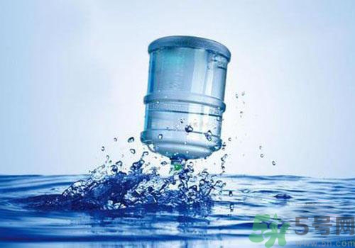 礦泉水和純凈水的區(qū)別是什么？礦泉水和純凈水哪個(gè)好？
