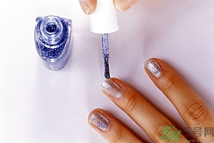 指甲油為什么容易掉？指甲油怎么涂不容易掉？