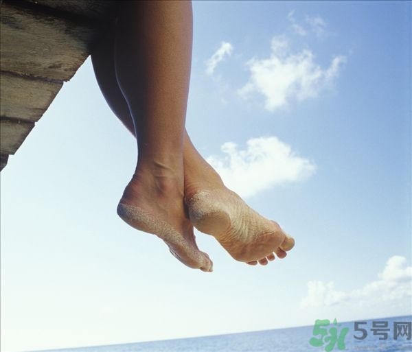 腳水腫是怎么回事？腳水腫了怎么辦？