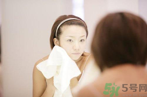 脫妝是什么原因？什么情況下容易脫妝？