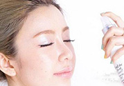 保濕噴霧可以當(dāng)爽膚水嗎？保濕噴霧和爽膚水有什么區(qū)別？