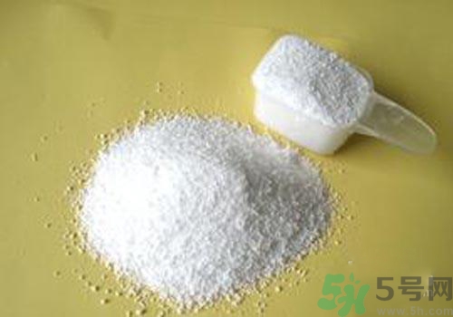 用洗衣粉手發(fā)熱是怎么回事？洗衣粉傷手怎么辦？