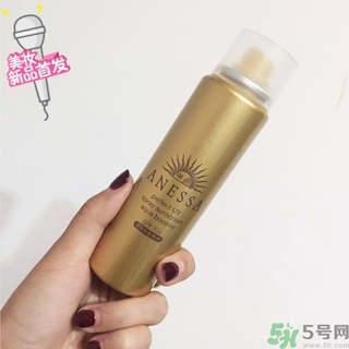 安耐曬噴霧和乳液哪個好？安耐曬噴霧和乳液區(qū)別