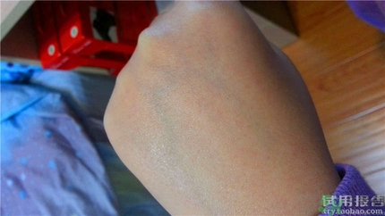 安耐曬小金瓶怎么樣?安耐曬小金瓶好用嗎? 安耐曬小金瓶怎么樣?安耐曬小金瓶好用嗎?