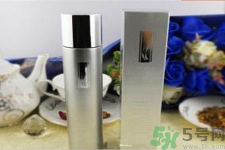 AHC神仙水適合什么年齡？ahc神仙水適合年齡段