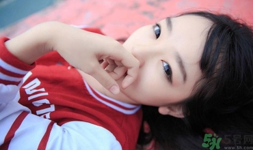 12歲女孩性早熟怎么辦？還會長高嗎？