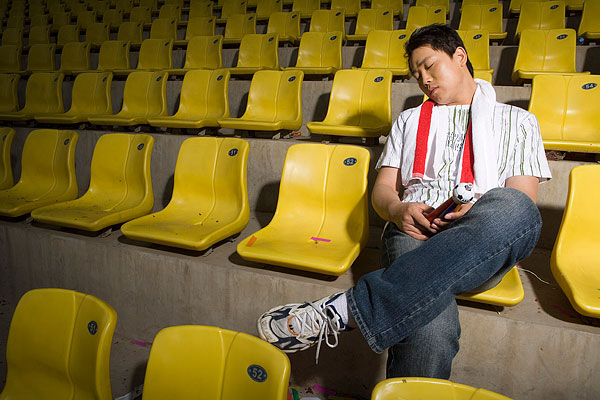 睡眠不足頭痛是什么原因？睡眠不足想吐怎么辦