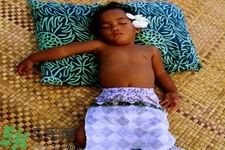 寶寶睡涼席好嗎嗎？寶寶睡涼席好不好？