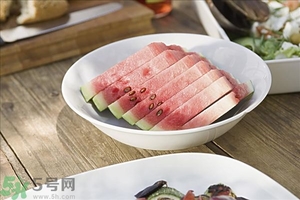 如何辨別西瓜生熟？怎么看西瓜熟不熟？