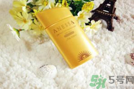 安耐曬適合什么膚質(zhì)？安耐曬防曬霜適合敏感肌膚嗎？