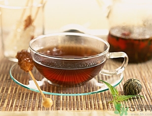 中暑能喝冰水嗎？中暑能吃冰淇淋嗎？