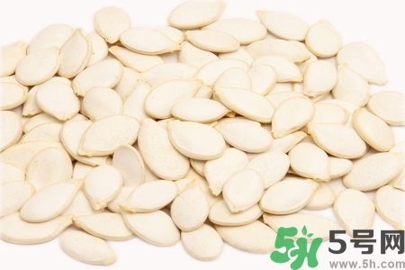 吃南瓜子的好處？吃南瓜子的壞處？