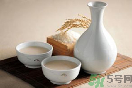 米酒是酸性還是堿性？米酒是堿性的嗎？