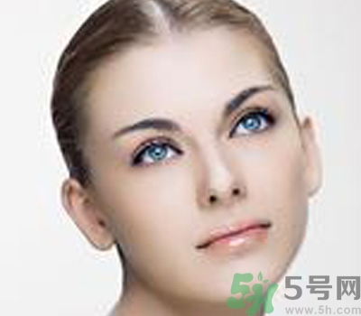 女生多大可以敷面膜？20歲左右的女生適合用什么面膜？
