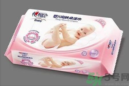 寶寶可以用濕巾紙擦屁股嗎？寶寶用濕巾紙擦屁股有什么危害？