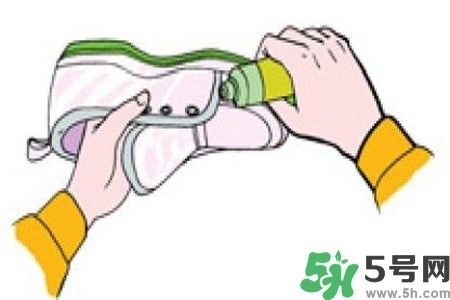 運(yùn)動鞋怎么清洗？如何清洗運(yùn)動鞋？