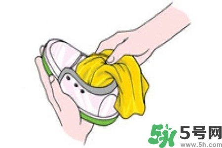 運動鞋怎么清洗？如何清洗運動鞋？
