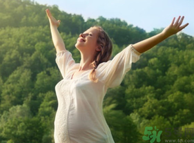 孕婦濕氣重怎么辦？孕婦濕氣重的表現(xiàn)癥狀？