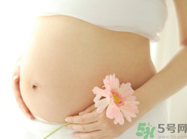 月子里怎么去妊娠紋？月子里吃什么可以去妊娠紋？